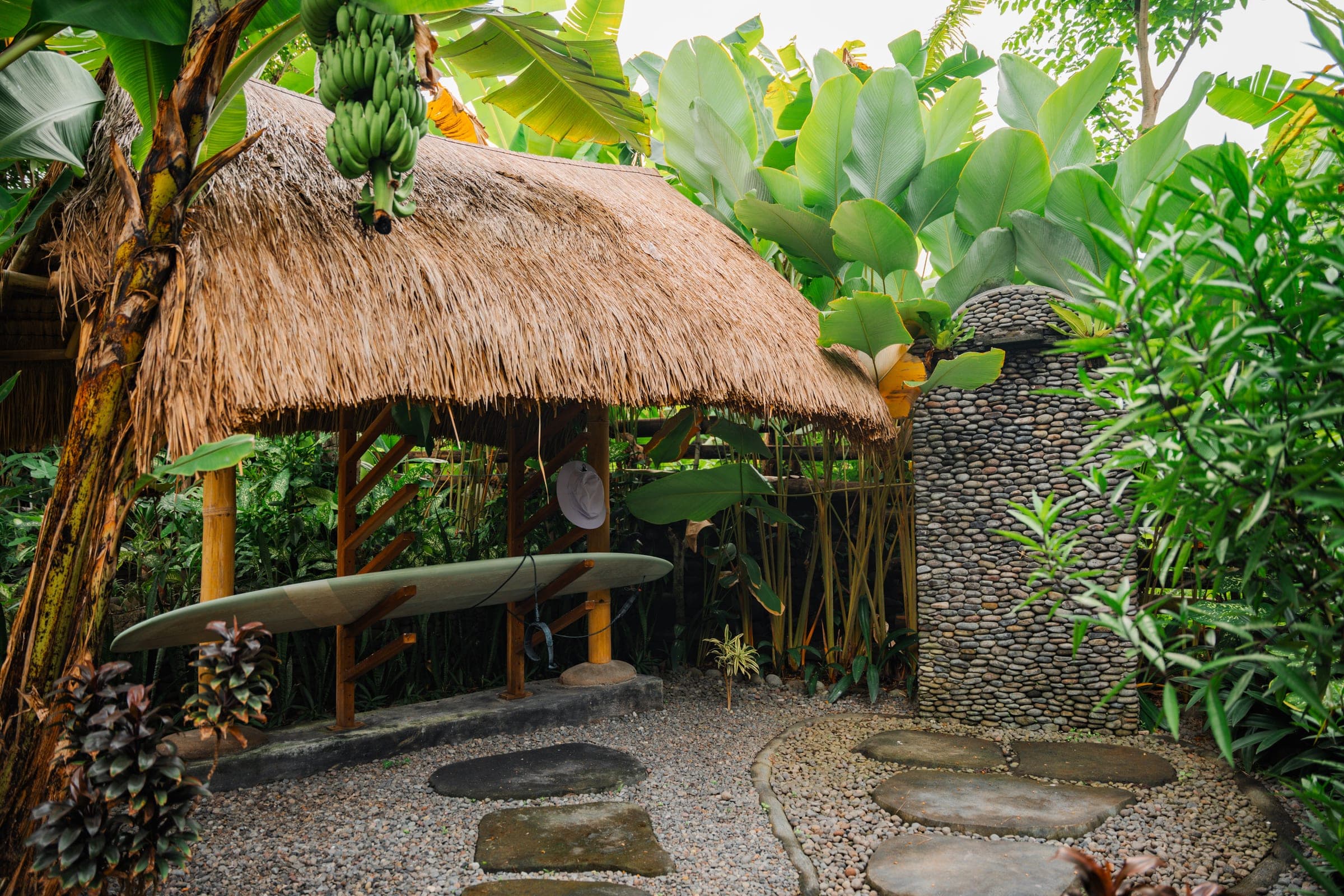 batu kayu   medewi 44